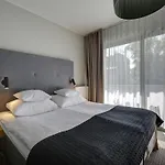 Estonia & Hotell 4*