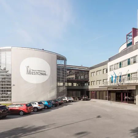 Hotell Estonia & 4*