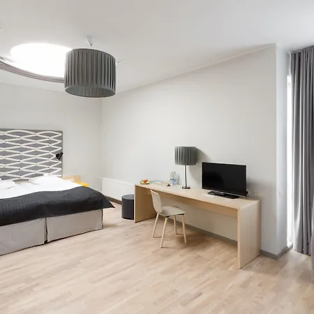 Hotell Estonia & 4*