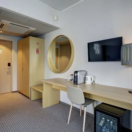 Hotell Estonia & 4*
