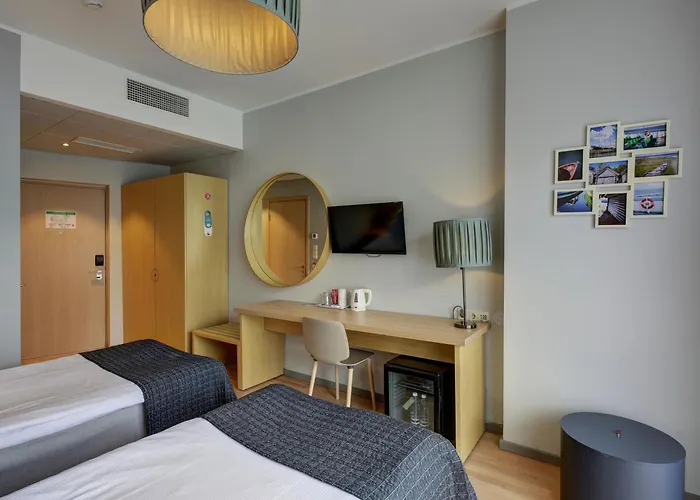 Otel Estonia & 4*