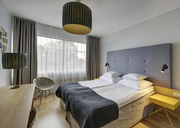 Hotel Estonia & 4*