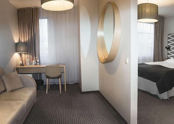 Otel Estonia & 4*